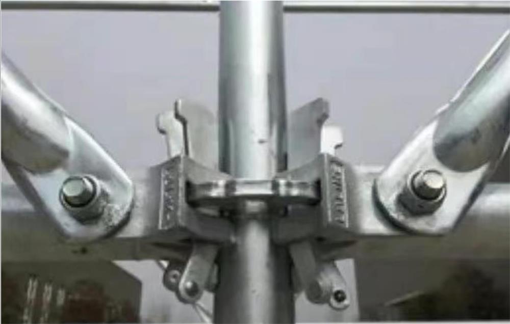 2-250R0155Z2641.jpg